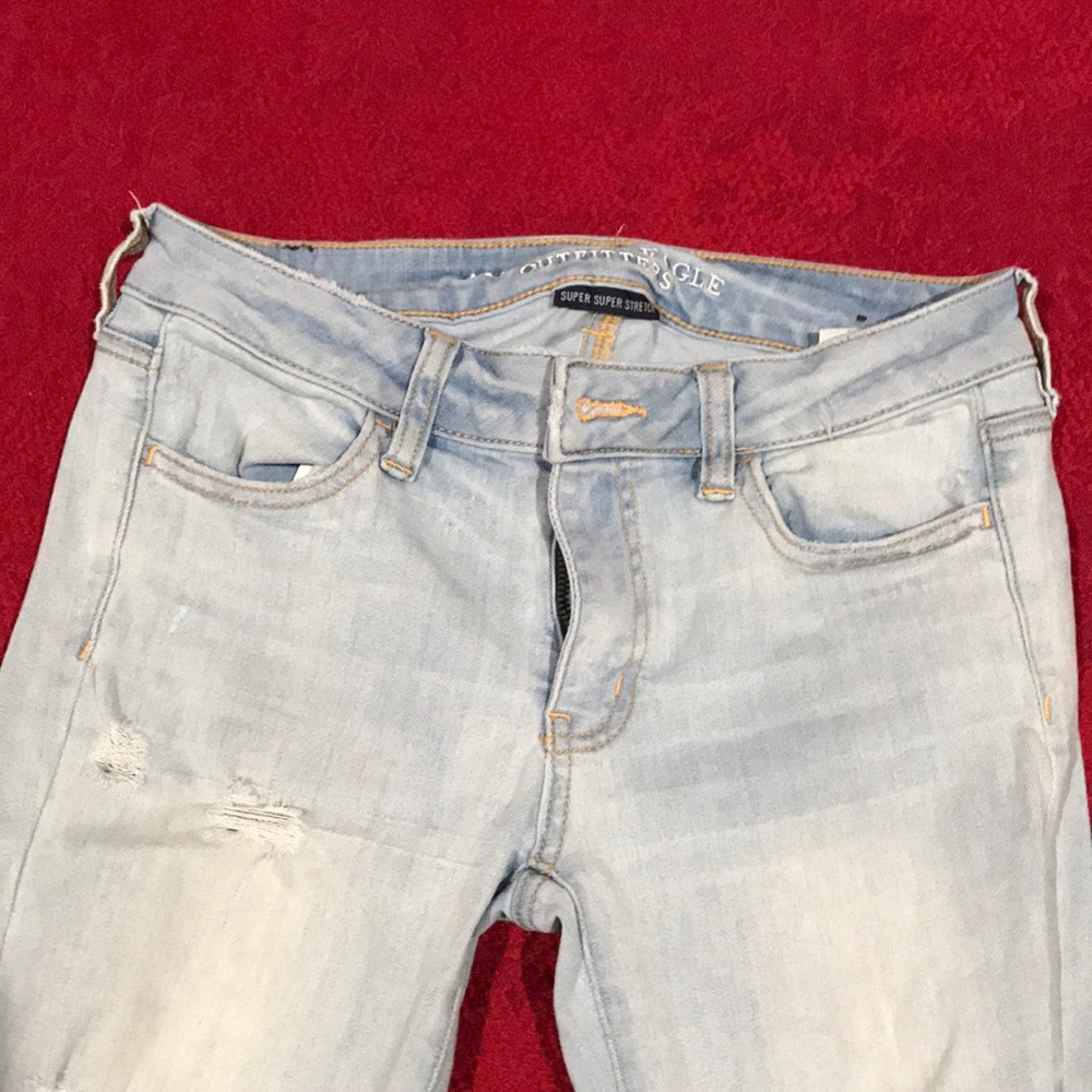 American eagle jeans!